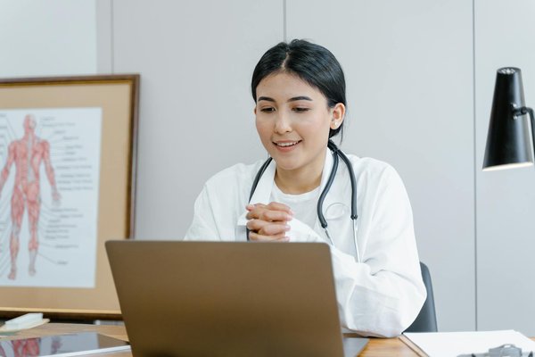 Conseils pour faire le choix de l'emploi à pourvoir sur Phi Santé.