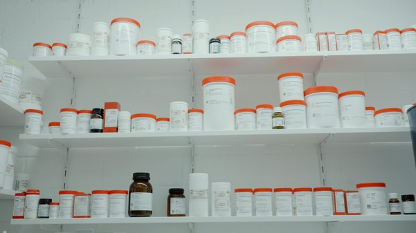 Pharmacie de garde à Marseille : comment utiliser une plateforme en ligne pour en trouver ?